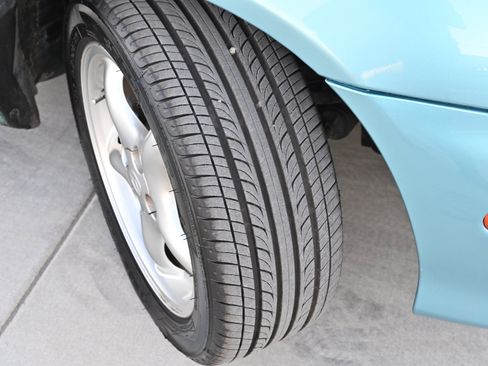 Used 2002 MAZDA MX-5 Miata image 26