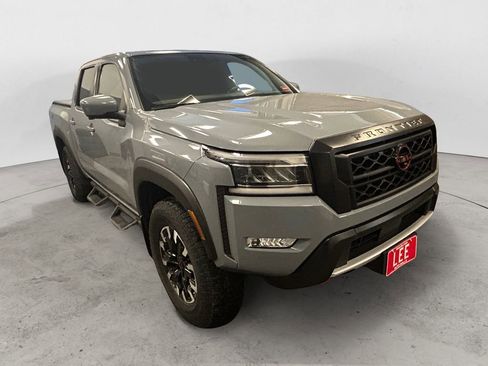 Used 2023 Nissan Frontier PRO-4X w/ Pro Convenience Package AWD/4WD image 7