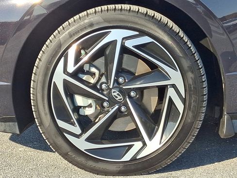 Certified 2025 Hyundai Sonata SEL image 9