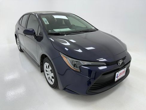 New 2026 Toyota Corolla LE image 2