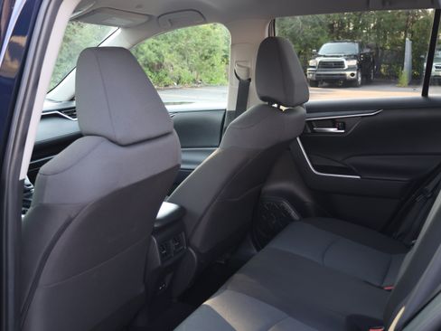 Certified 2025 Toyota RAV4 XLE FWD image 15