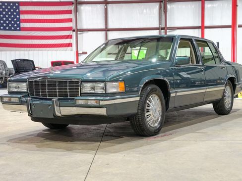 Used 1992 Cadillac De Ville Sedan FWD image 1