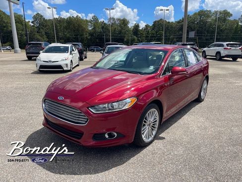 Used 2016 Ford Fusion SE w/ Equipment Group 202A FWD image 3
