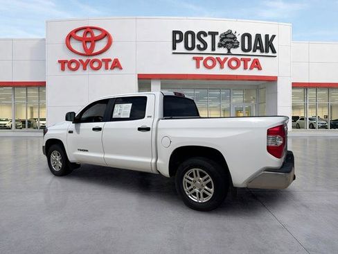 Used 2019 Toyota Tundra SR5 w/ SR5 Upgrade Package image 10
