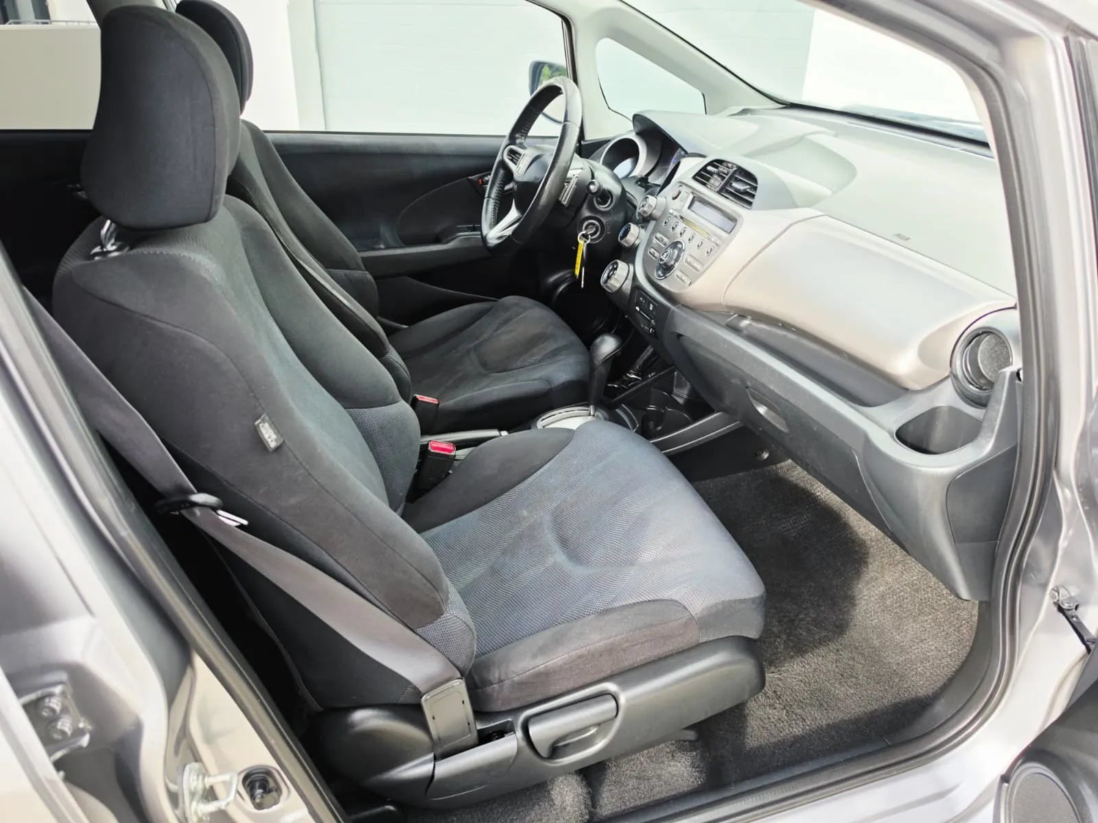 Used 2009 Honda Fit Sport image 11