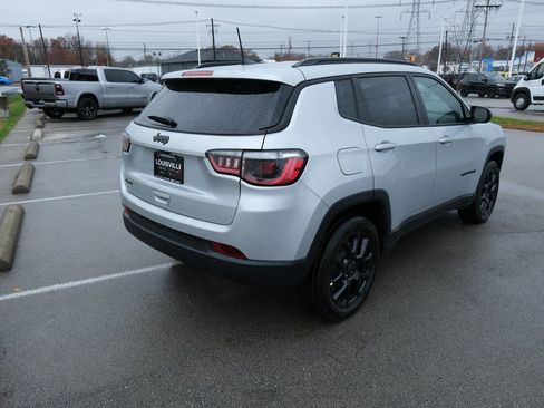 New 2026 Jeep Compass Latitude AWD/4WD image 8