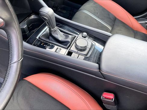 Used 2025 MAZDA MAZDA3 Carbon image 20