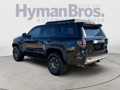 Used 2025 Toyota 4Runner Trailhunter AWD/4WD image 5