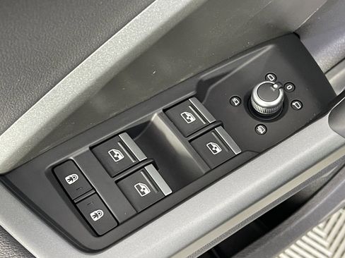 New 2025 Audi Q3 2.0T Premium Plus image 23