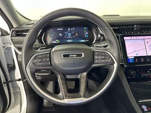 Used 2023 Jeep Grand Cherokee 4WD 4xe image 14