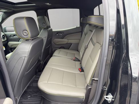 New 2026 Chevrolet Colorado ZR2 w/ Technology Package image 9