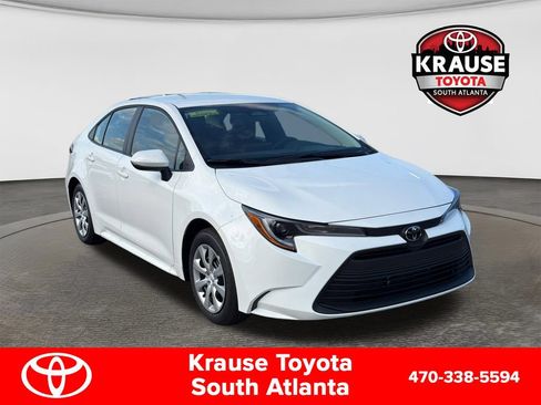 Used 2026 Toyota Corolla LE FWD image 1