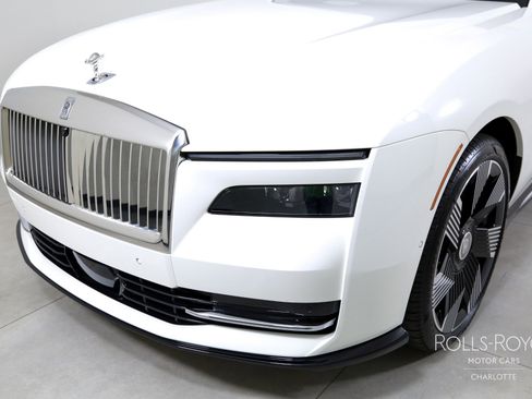 Used 2025 Rolls-Royce Spectre w/ Spectre Enhancement Package image 36