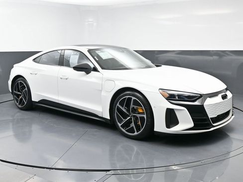 Used 2023 Audi RS e-tron GT w/ Carbon Performance Package image 3