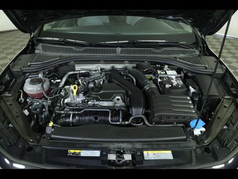 Used 2026 Volkswagen Jetta SE FWD image 19