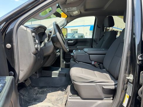 Used 2021 Chevrolet Silverado 2500 Custom w/ Custom Convenience Package AWD/4WD image 10