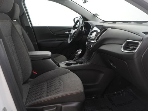 Used 2024 Chevrolet Equinox LT AWD/4WD image 14