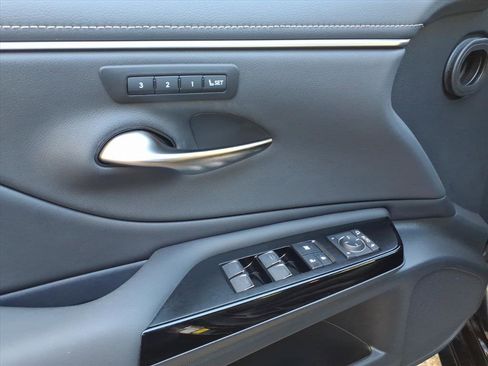 Certified 2024 Lexus ES 350 w/ Premium Package image 9