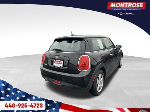 Used 2020 MINI Cooper 2-Door Hardtop FWD image 5