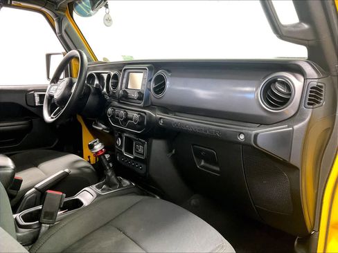 Used 2021 Jeep Wrangler Sport image 14