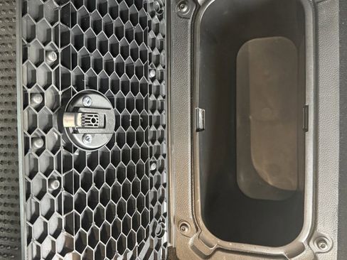 Used 2013 RAM 2500 Laramie w/ Protection Group image 41