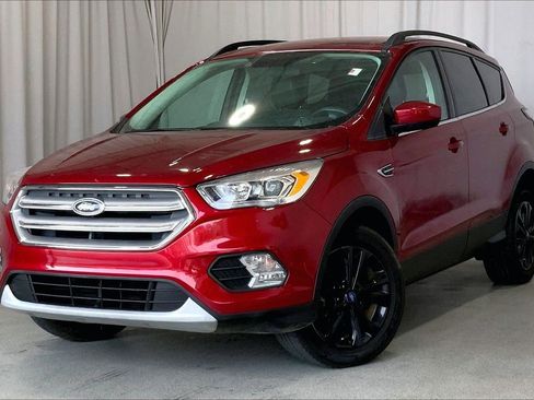 Used 2018 Ford Escape SEL AWD/4WD image 2