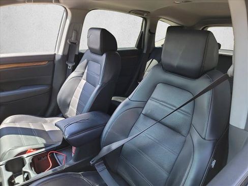Used 2019 Honda CR-V Touring image 10