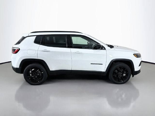 New 2026 Jeep Compass Latitude AWD/4WD image 8