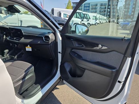 New 2026 Chevrolet TrailBlazer LT w/ Driver Confidence Package image 10