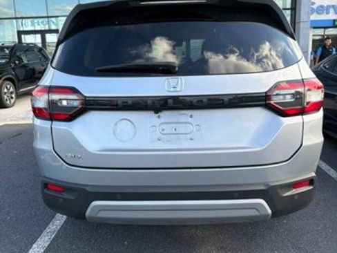 Used 2024 Honda Pilot EX-L image 8