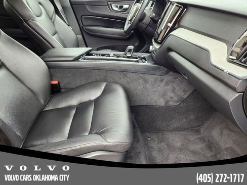Certified 2025 Volvo XC60 T8 Plus w/ Protection Package Premier image 13