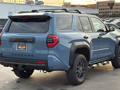New 2026 Toyota 4Runner SR5 image 5