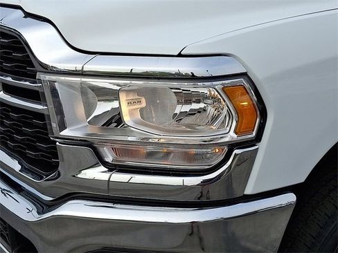 Used 2024 RAM 2500 Big Horn image 9