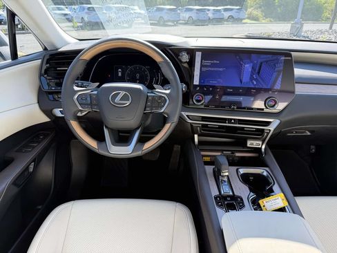 Used 2024 Lexus RX 350 Premium w/ Accessory Package (Z1) AWD/4WD image 8