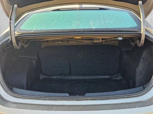 Used 2024 Chevrolet Malibu LT image 18