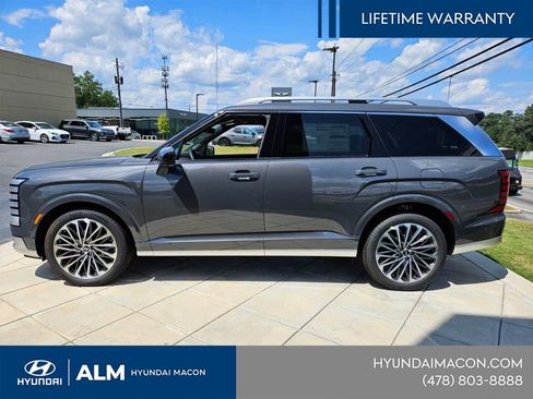 New 2026 Hyundai Palisade Calligraphy FWD image 5
