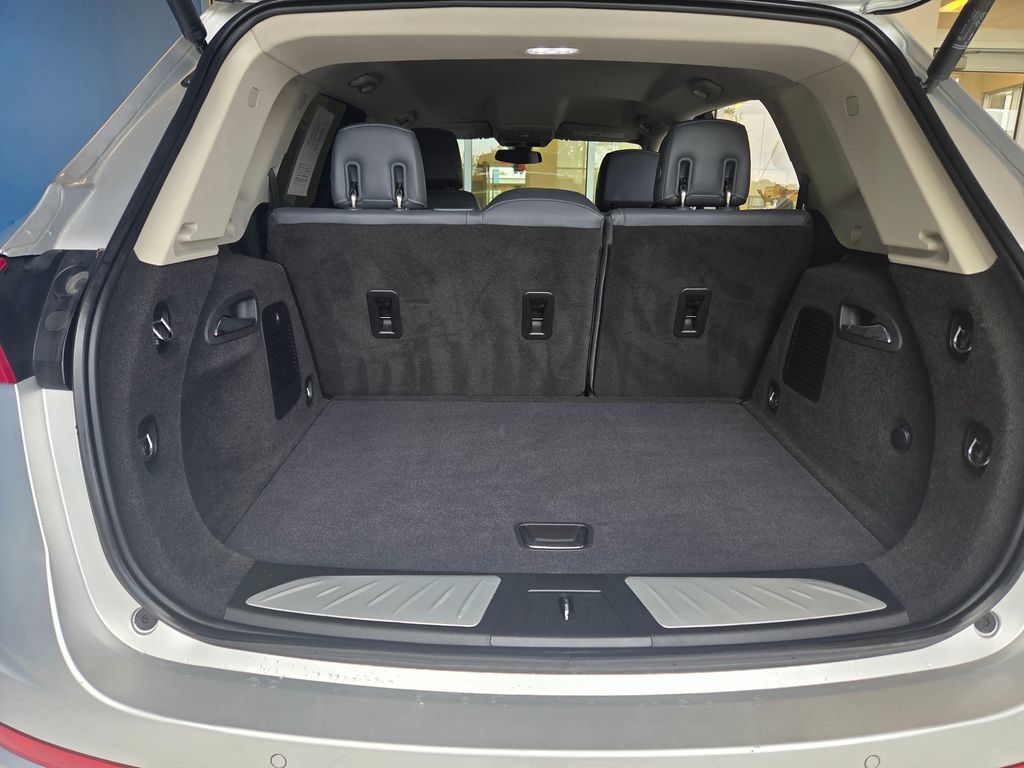Used 2019 Buick Envision Essence FWD image 9
