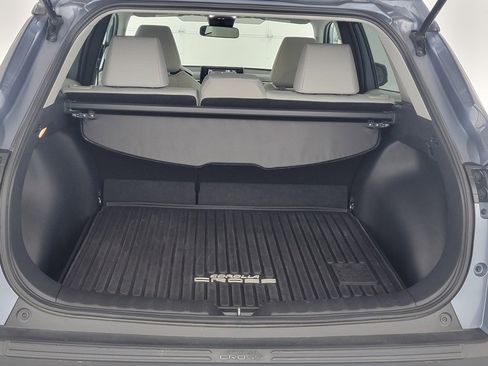 Certified 2022 Toyota Corolla Cross LE image 28