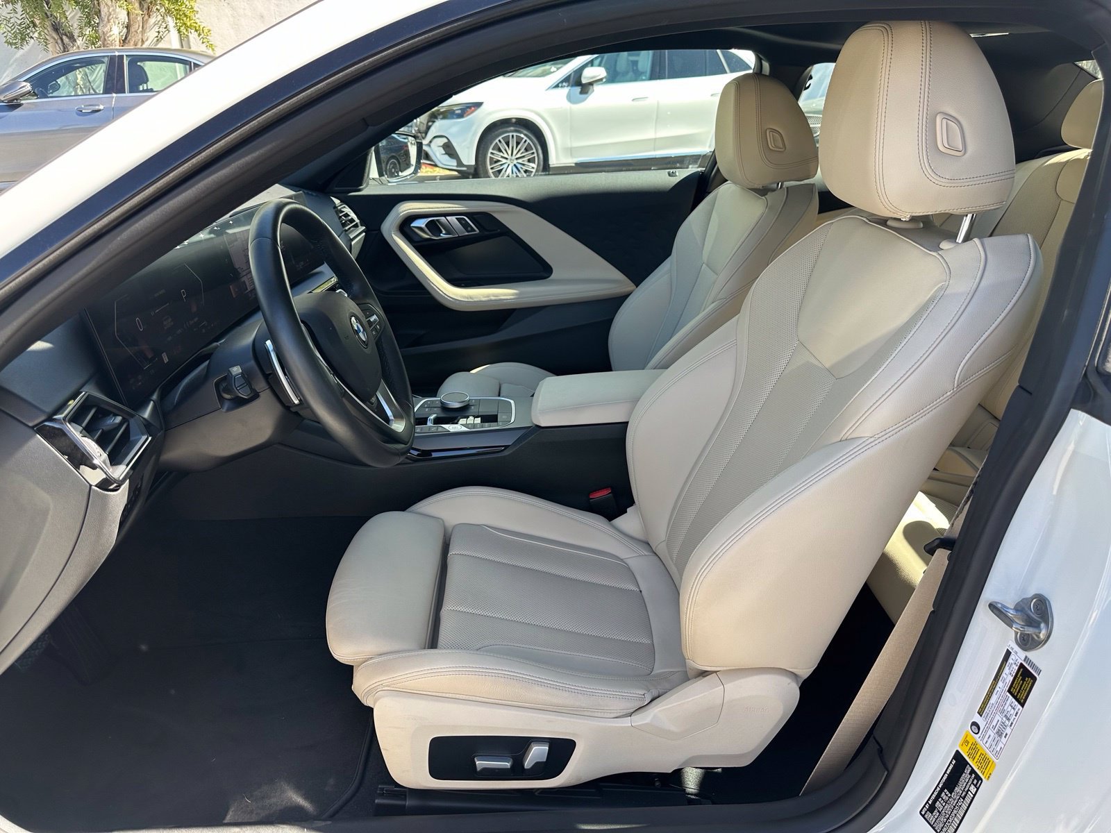 Used 2023 BMW 230i Coupe w/ Convenience Package RWD image 2