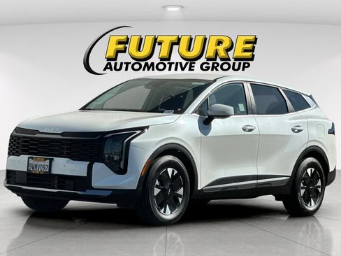 Used 2026 Kia Sportage LX FWD image 8