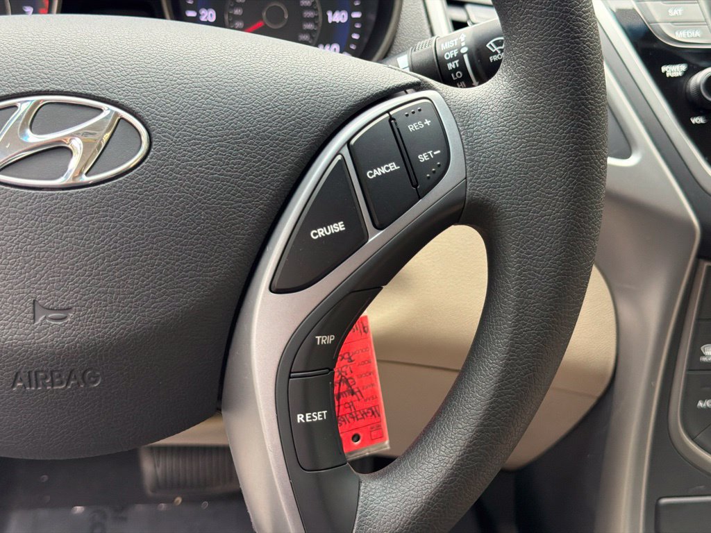 Used 2016 Hyundai Elantra SE FWD image 19