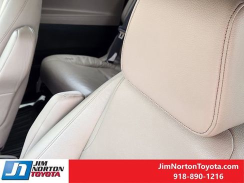 Used 2022 Honda Odyssey Touring image 17