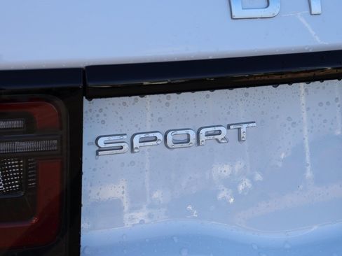 New 2025 Land Rover Discovery Sport S image 9