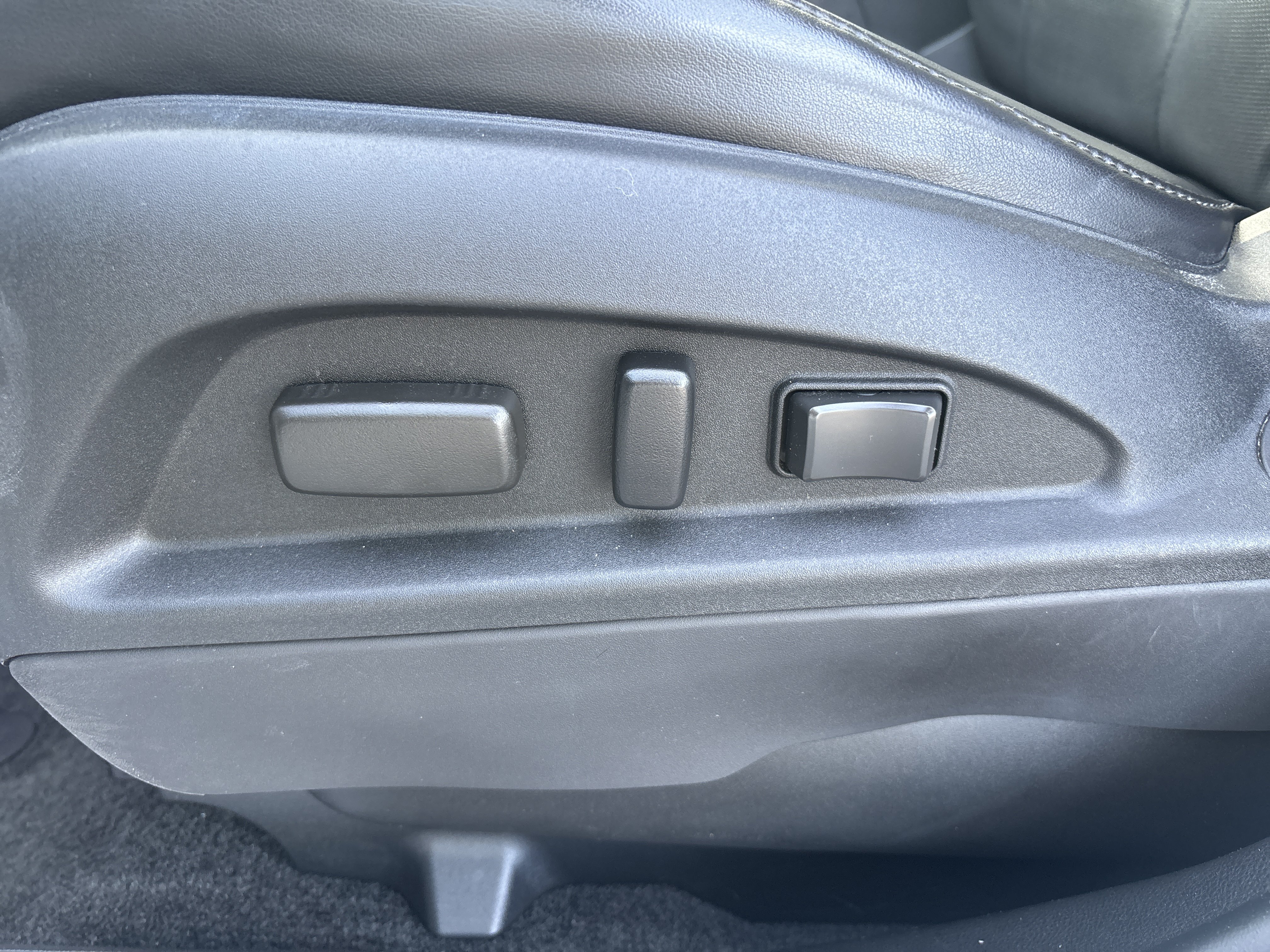 Used 2015 GMC Terrain Denali w/ Cargo Package FWD image 31