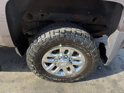 Used 2016 Chevrolet Silverado 2500 LTZ w/ LTZ Plus Package image 5