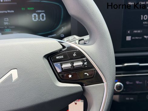 New 2026 Kia Niro LX FWD image 13