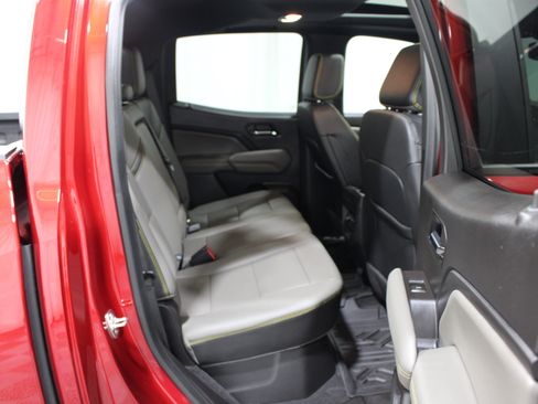Used 2026 Chevrolet Colorado ZR2 w/ Technology Package AWD/4WD image 25