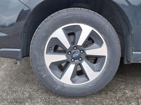Used 2018 Subaru Forester 2.5i Premium w/ All-Weather Package AWD/4WD image 7