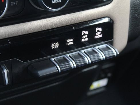 Used 2021 RAM 2500 Laramie image 29