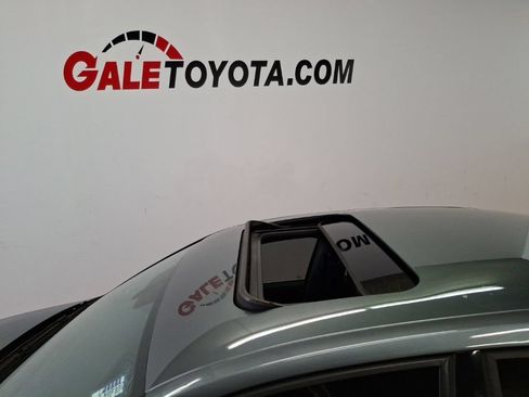 Used 2018 Volkswagen Jetta GLI FWD image 8